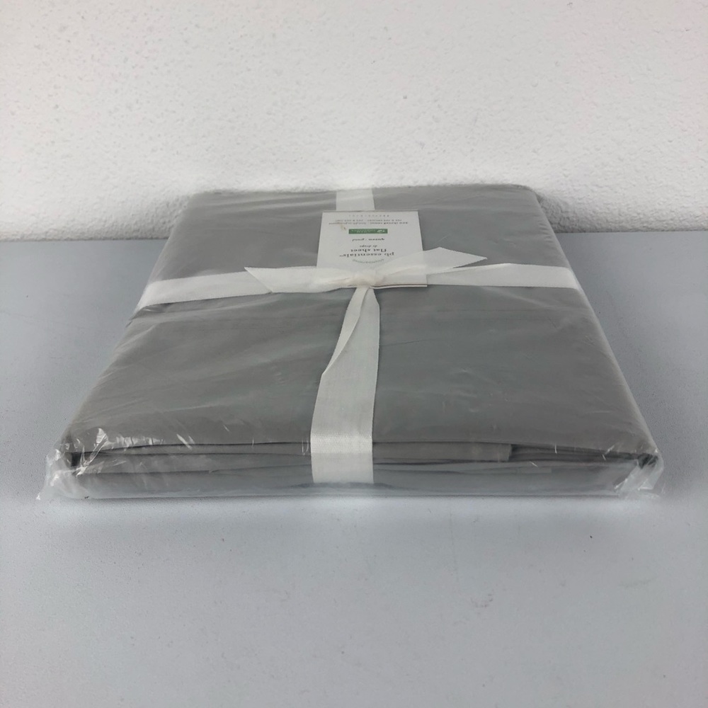 POTTERY BARN Essential Queen Flat Sheet 300 Thread - Picture 7 of 7